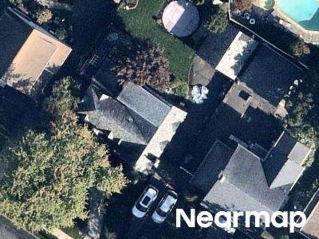 House for sale in Elizabeth, New Jersey