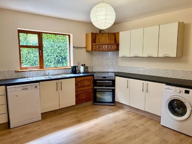 Apartment to rent in Loch Garman, North Tipperary
