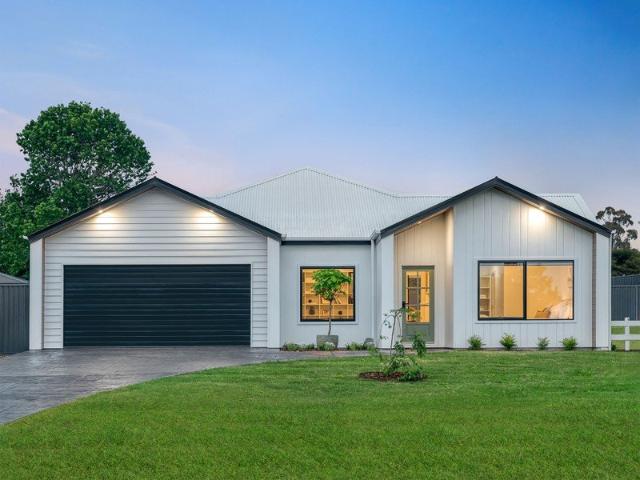 Cottage for sale in Mollymook Beach, New South Wales