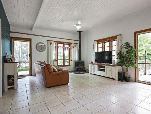 Room for rent in Kiamba, Sunshine Coast Regional