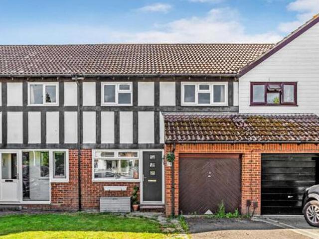 House for sale in The Butts, Kent