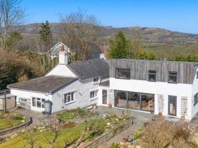House for sale in Axbridge, Somerset