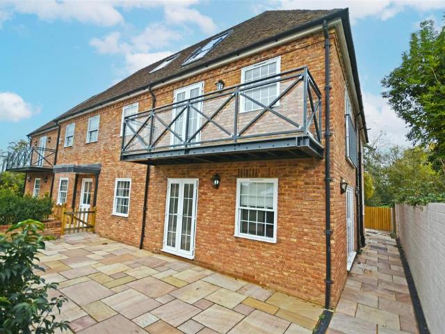 Apartment for rent in Tenterden, Ashford