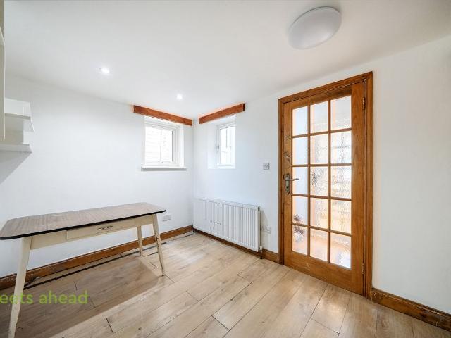 Apartment for rent in London Borough of Croydon, Addiscombe