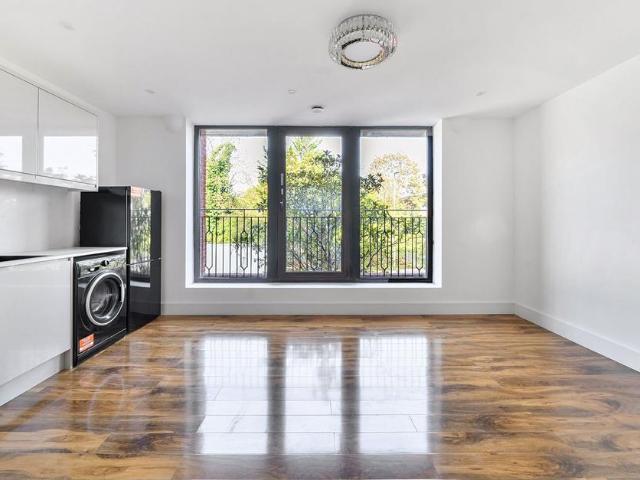 Apartment for rent in Royal Borough of Kingston upon Thames, Greater London