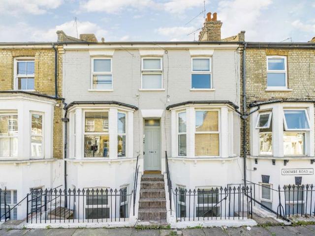 Apartment for rent in London Borough of Hounslow, Greater London