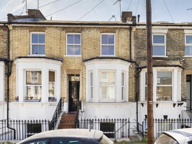 Apartment for rent in London Borough of Hounslow, Greater London