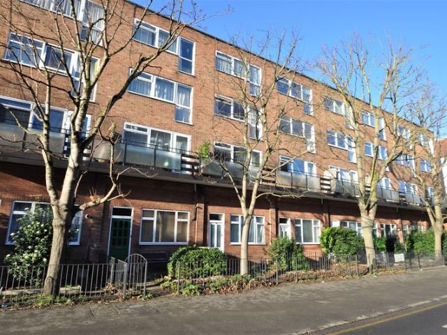 Studio for rent in New Malden, Greater London