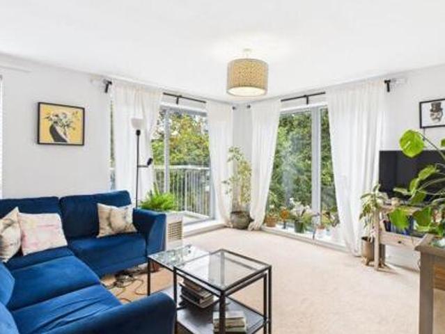 House for sale in Farnborough, Hampshire