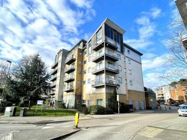 House for sale in Farnborough, Hampshire