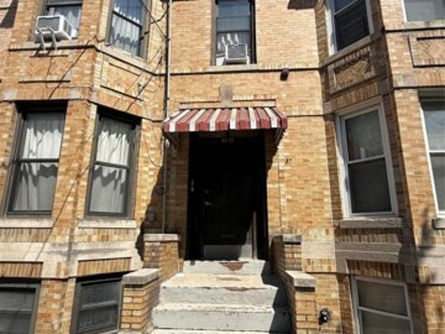 House for sale in Queens, Arverne