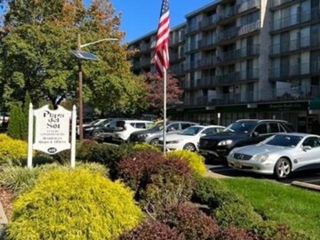 Condo for sale in Cherry Hill