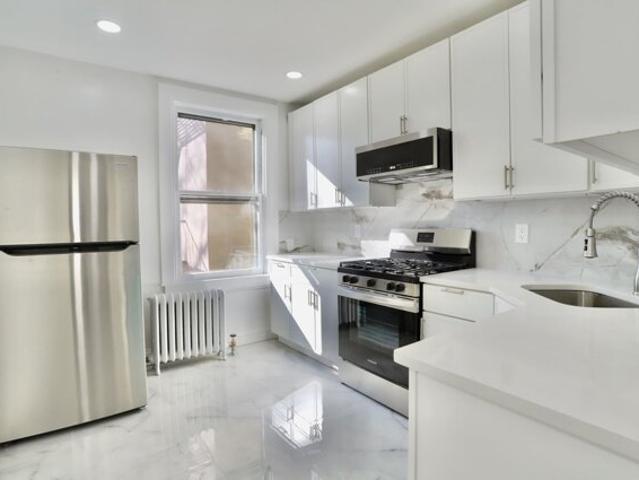 House for sale in Weehawken House for sale in Weehawken