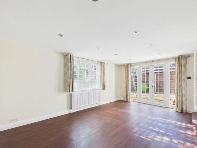 House for rent in Windlesham, Surrey Heath