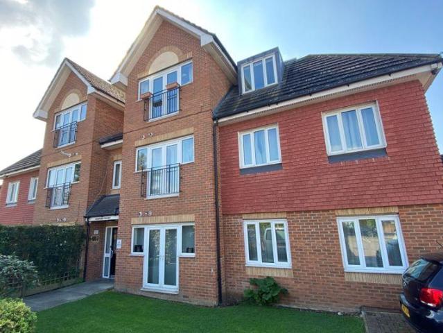 Apartment for rent in Brunswick Park, Greater London