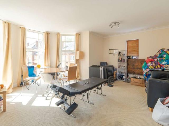 Apartment for rent in Caldecott, Dromore