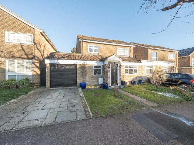 House for rent in Five Acres, Hertfordshire