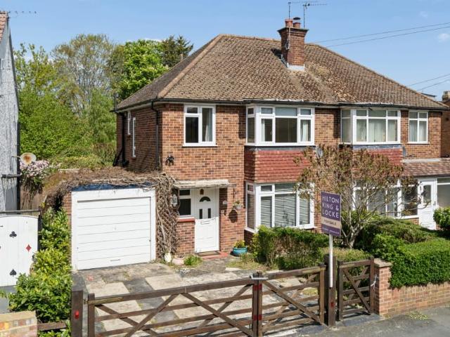 House for rent in Wexham and Ivers Community Board, Iver Heath