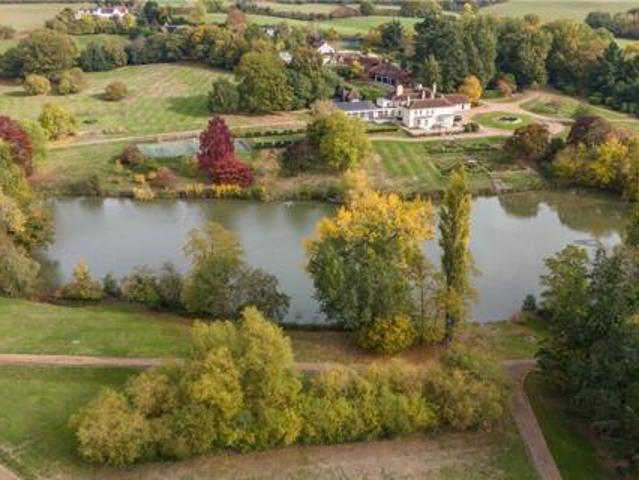 House for sale in Epping