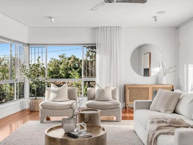 Room for rent in Coorparoo, Greater Brisbane