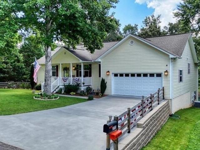 House for sale in Blairsville