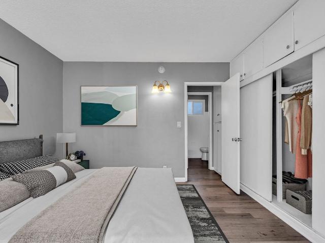 Apartment for rent in North Hollywood Neighborhood Council District, Canoga Park