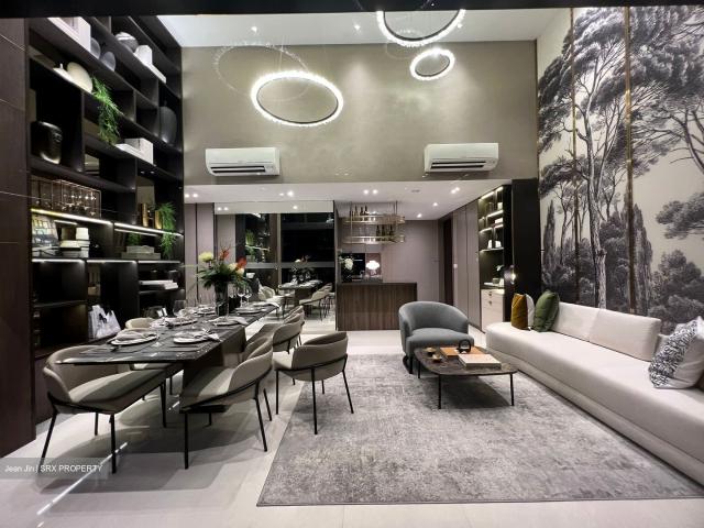 Condominium for sale in 05 South West