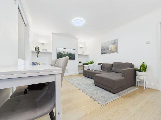 Apartment for rent in London Borough of Tower Hamlets, Greater London