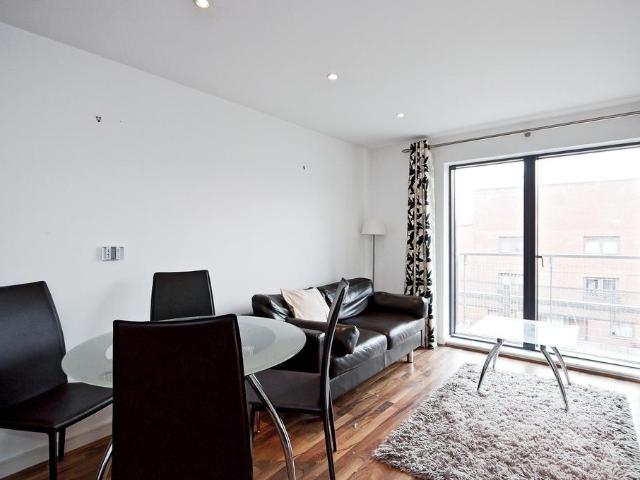 House for rent in Barnsbury, Greater London