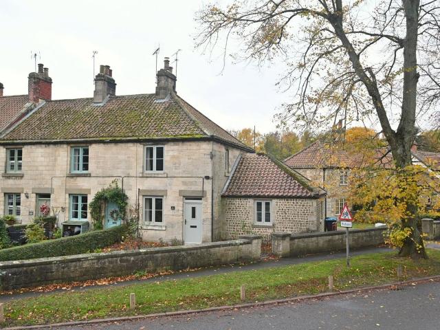 House for rent in Burton Leonard