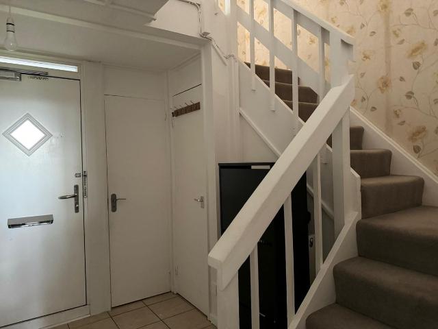 Apartment for rent in London Borough of Ealing, Hanwell