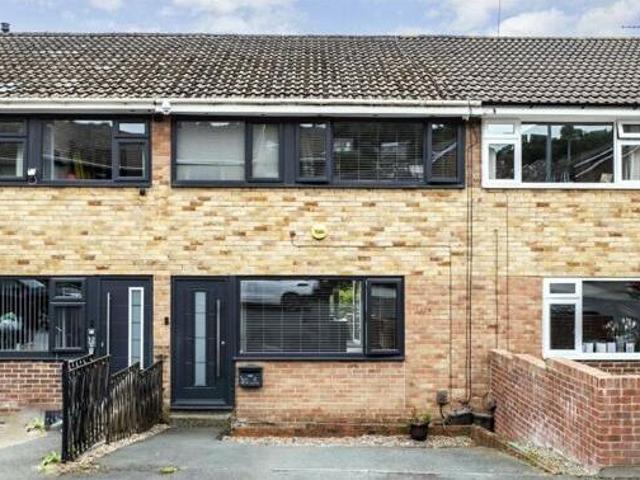 House for sale in Halifax, West Yorkshire