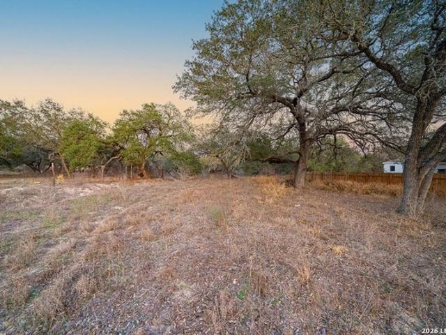 Land for sale in Elmendorf, Texas