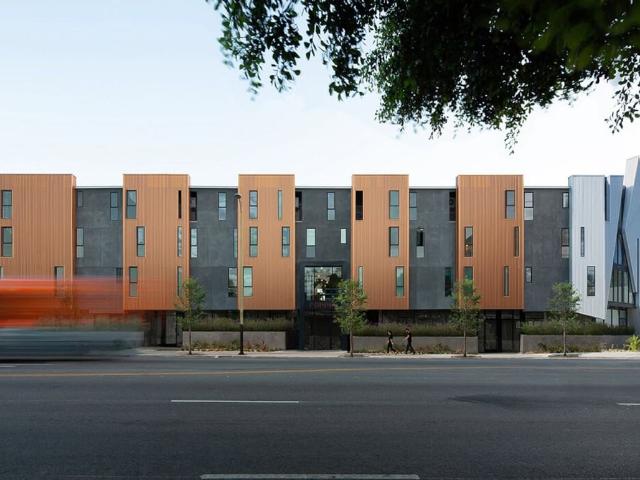 Apartment for rent in Canoga Park, California