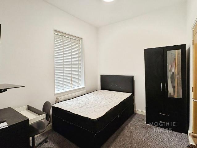 Apartment for rent in Falcon Lodge, Wales