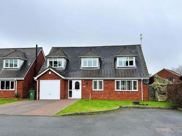 House for sale in Brownhills, West Midlands