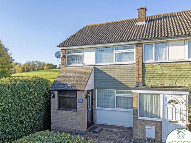 House for sale in Grange Hill, Epping Forest
