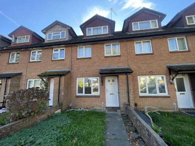 Apartment for rent in Grange Hill, Epping Forest