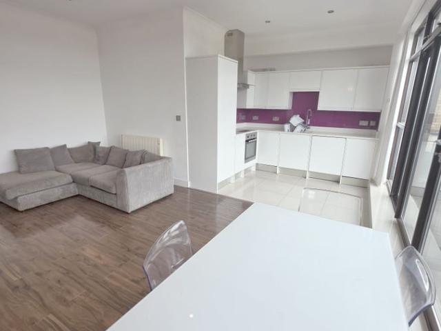 Apartment for rent in Mile End, Greater London