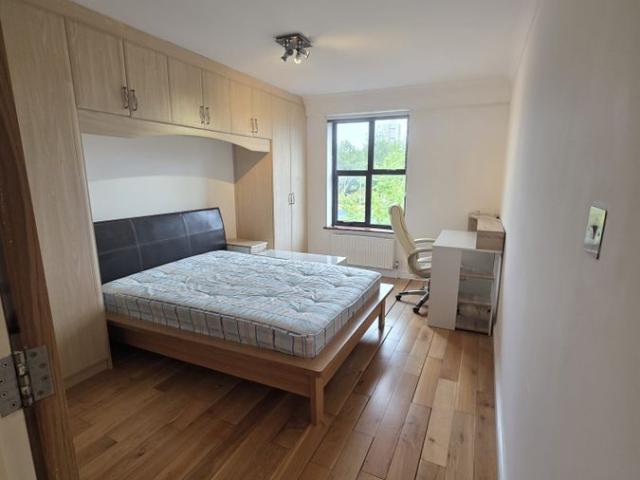Apartment for rent in Mile End, Greater London