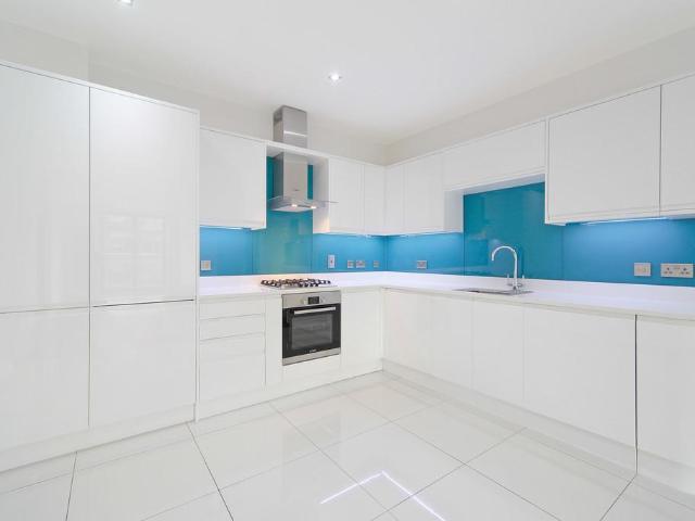 House for rent in Mile End, Greater London