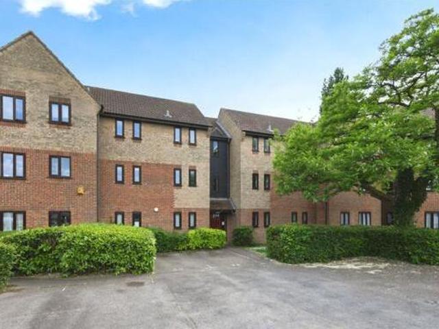 House for sale in Laindon, Essex