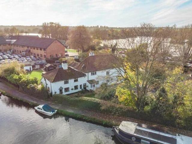 House for sale in Lyons, Greater London