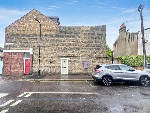 Apartment for rent in Greater London