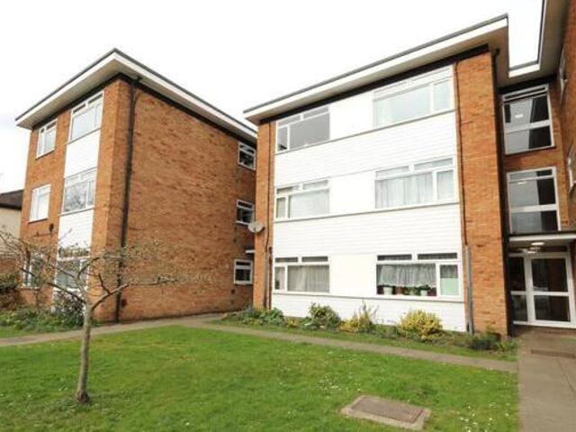 House for sale in Kingston Upon Thames, Greater London