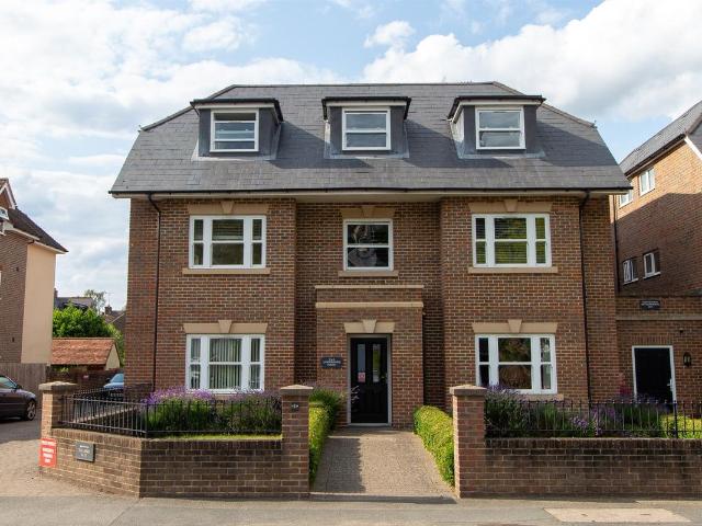 Apartment for rent in Haywards Heath, Mid Sussex