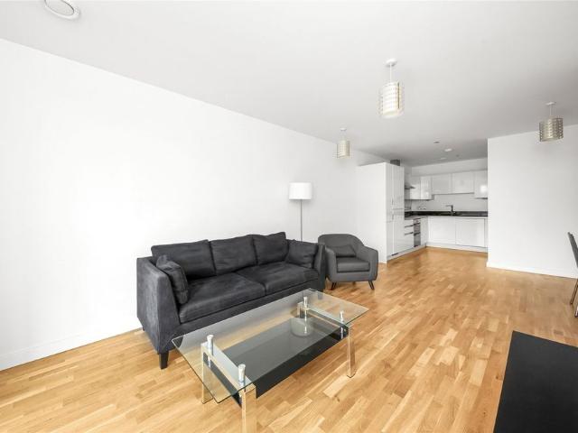 House for rent in London Borough of Lewisham, Cat Hill