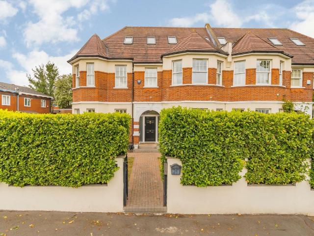 House for rent in Muswell Hill, Greater London