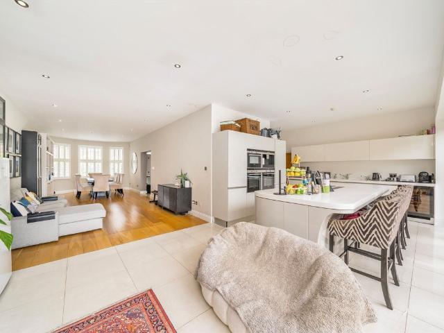 House for rent in Muswell Hill, Greater London