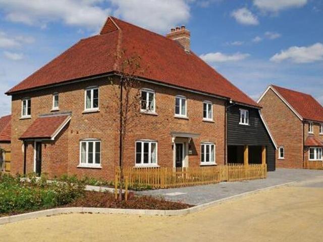 House for sale in Fole, Surrey